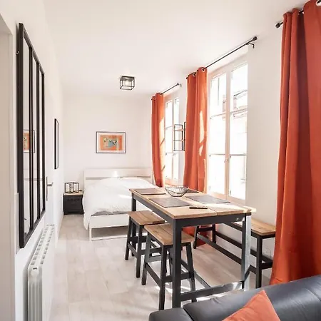Hypercentre 17 Rue De La Faiencerie Appartement *